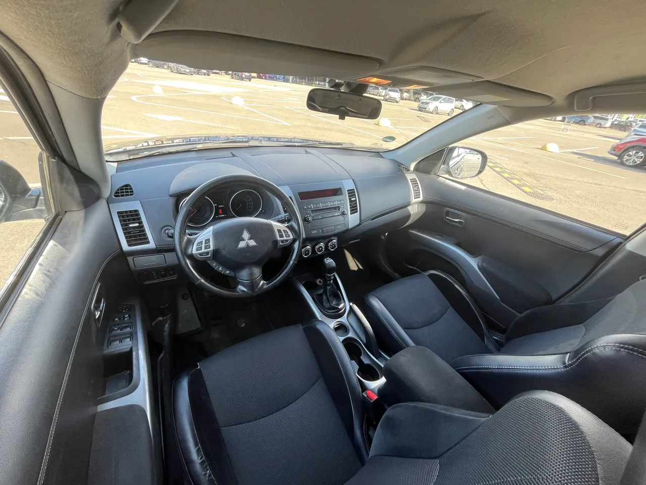 Mitsubishi Outlander - фото 9