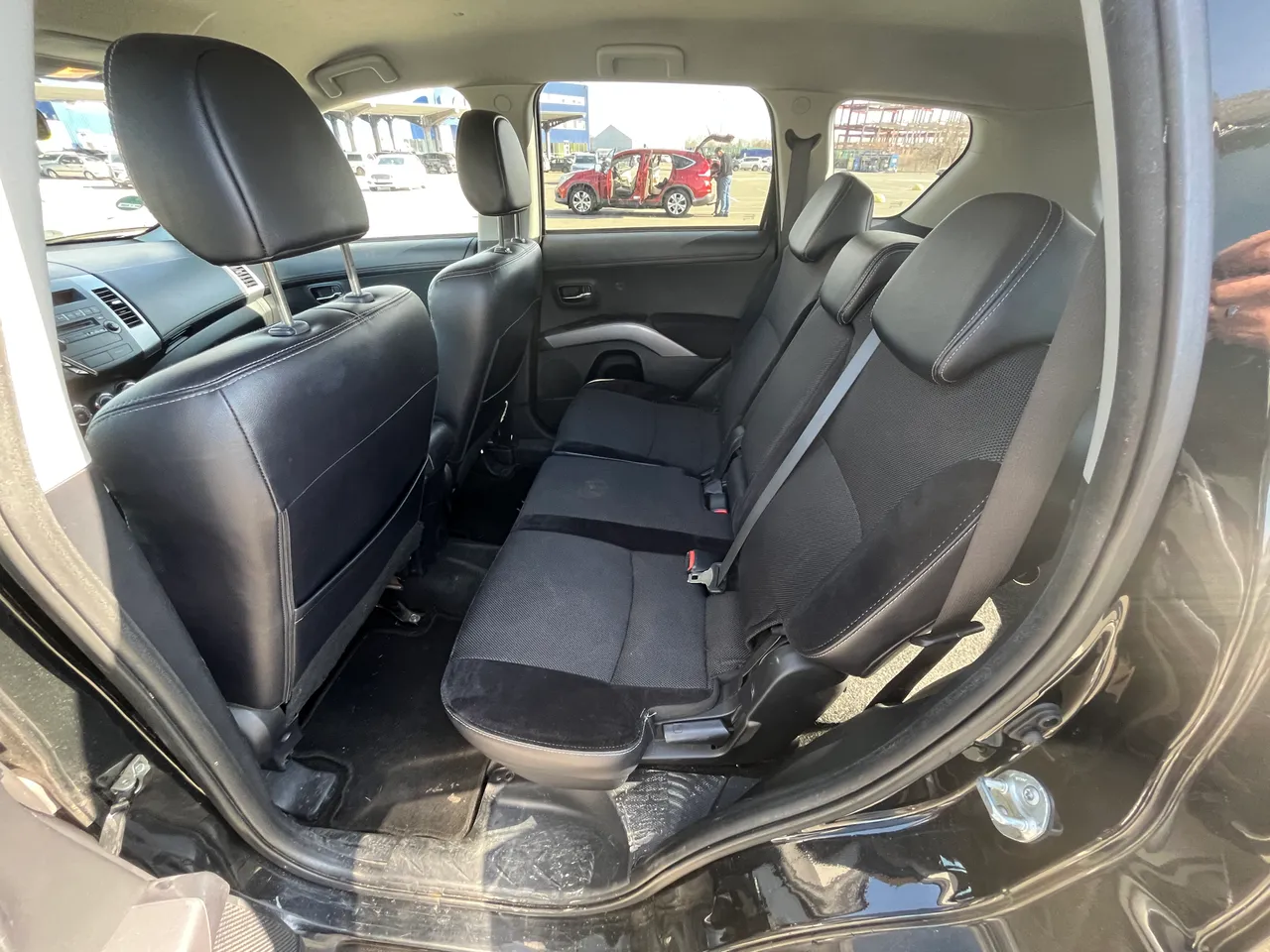 Mitsubishi Outlander - фото 8