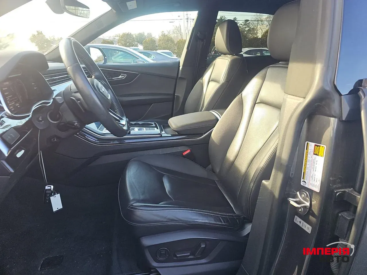 Audi Q8 - фото 7