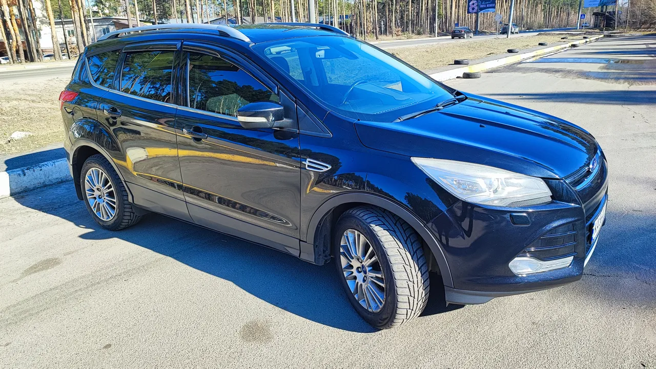 Ford Kuga - фото 2
