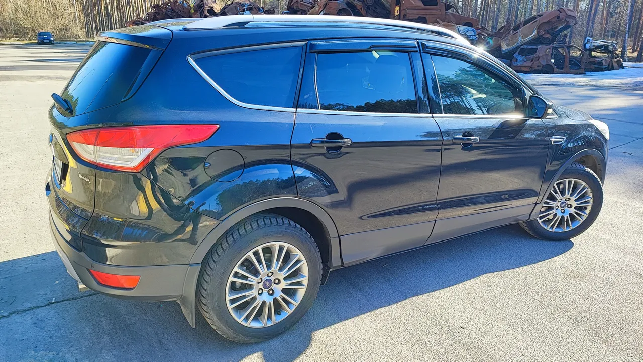 Ford Kuga - фото 4