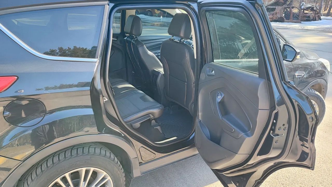 Ford Kuga - фото 9