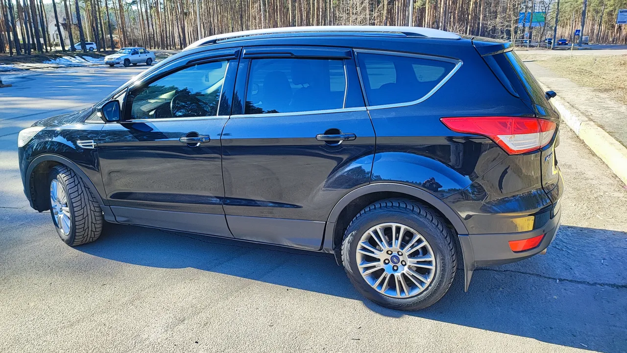 Ford Kuga - фото 3