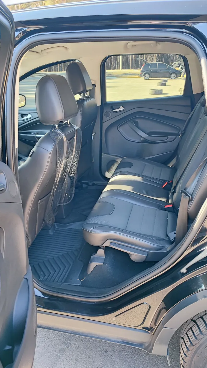 Ford Kuga - фото 8