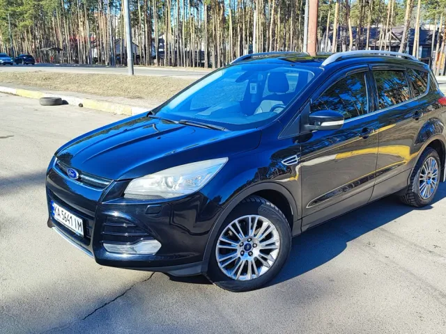 Ford Kuga - фото 1