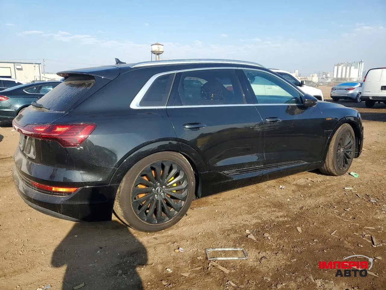 Audi e-tron - фото 6