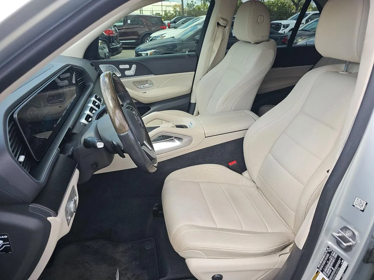 Mercedes-Benz GLE - фото 9