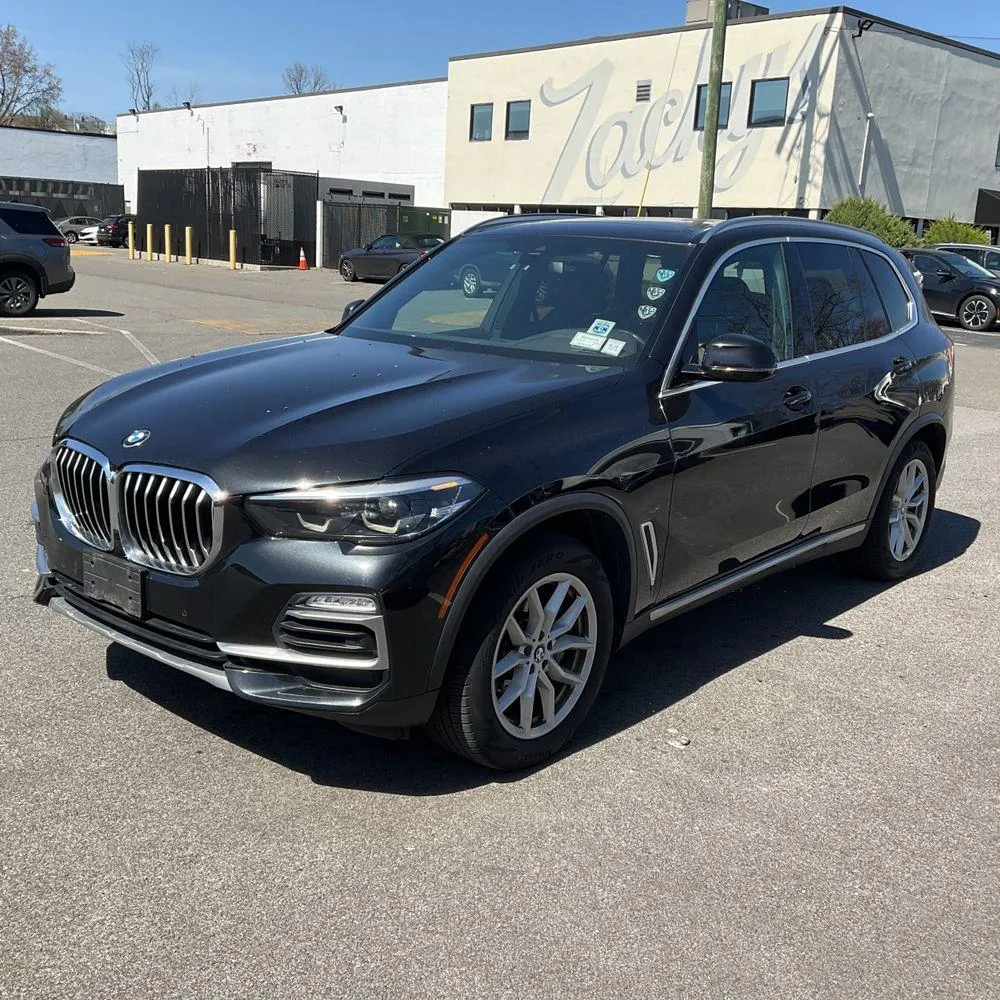 BMW X5 - фото 1
