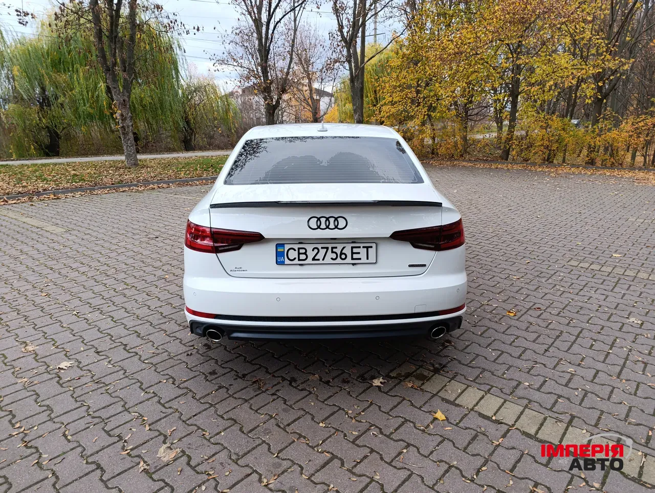 Audi A4 - фото 3
