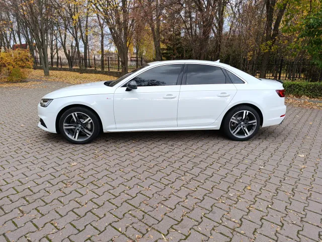 Audi A4 - фото 5