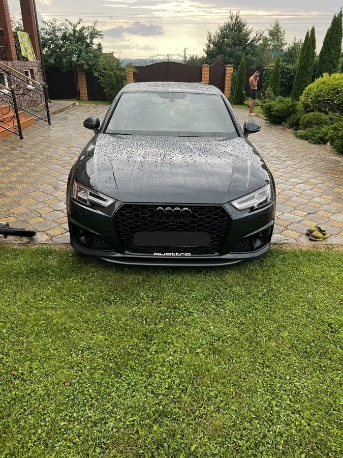 Audi A4 - фото 1