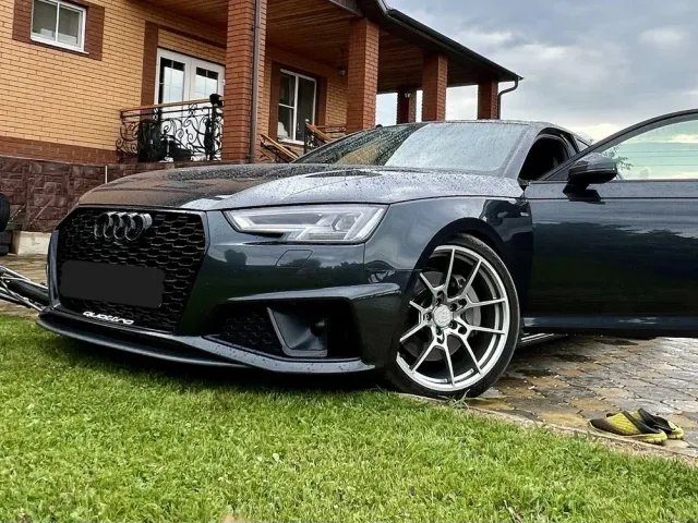 Audi A4 - фото 4