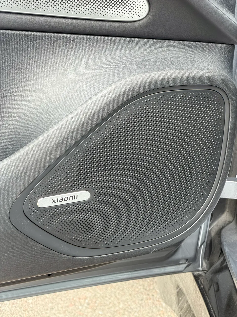 Xiaomi SU7 - фото 14