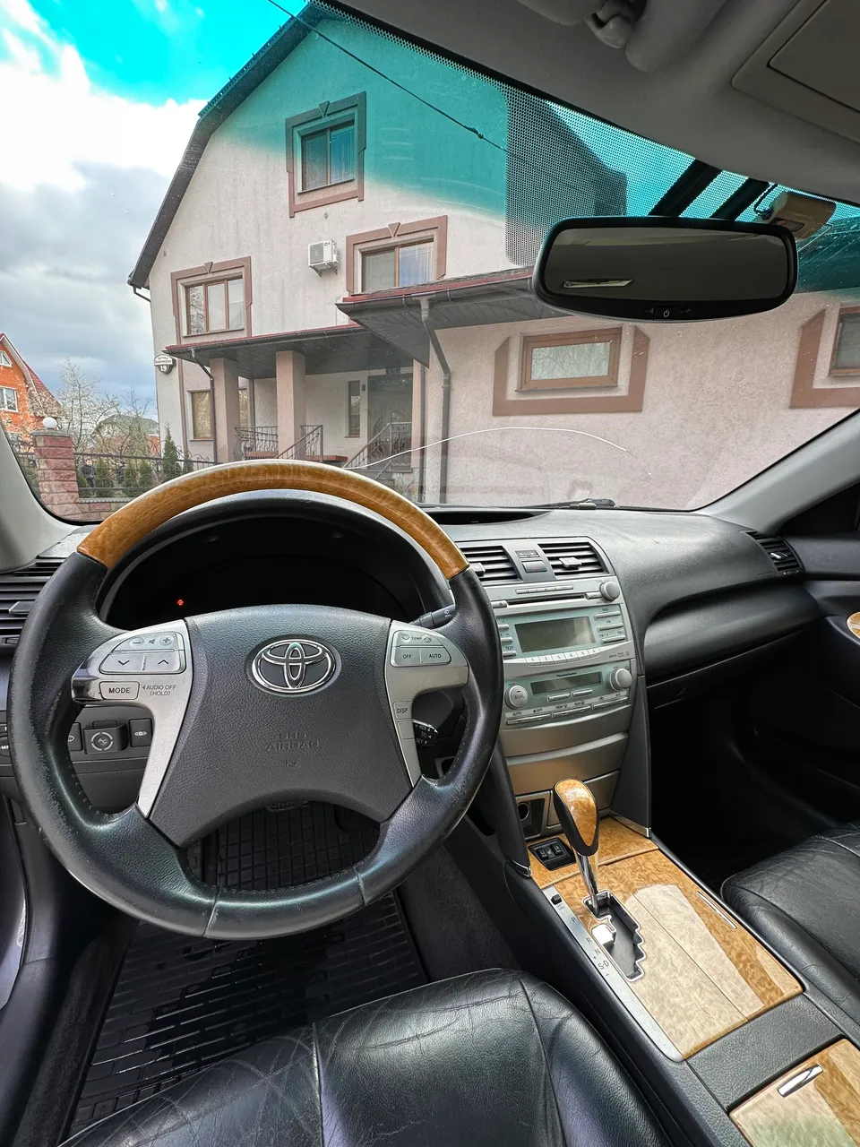 Toyota Camry - фото 10