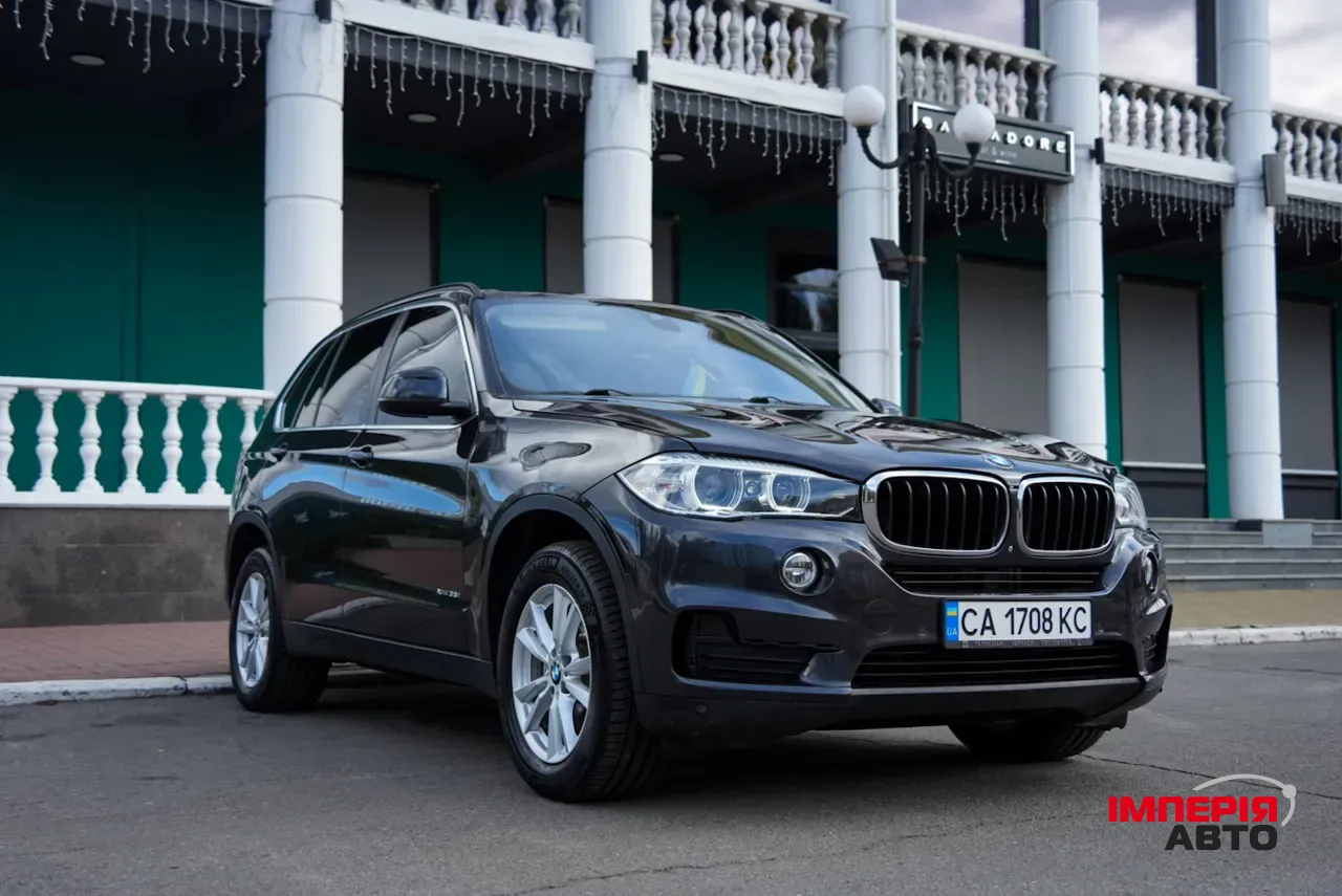 BMW X5 - фото 1