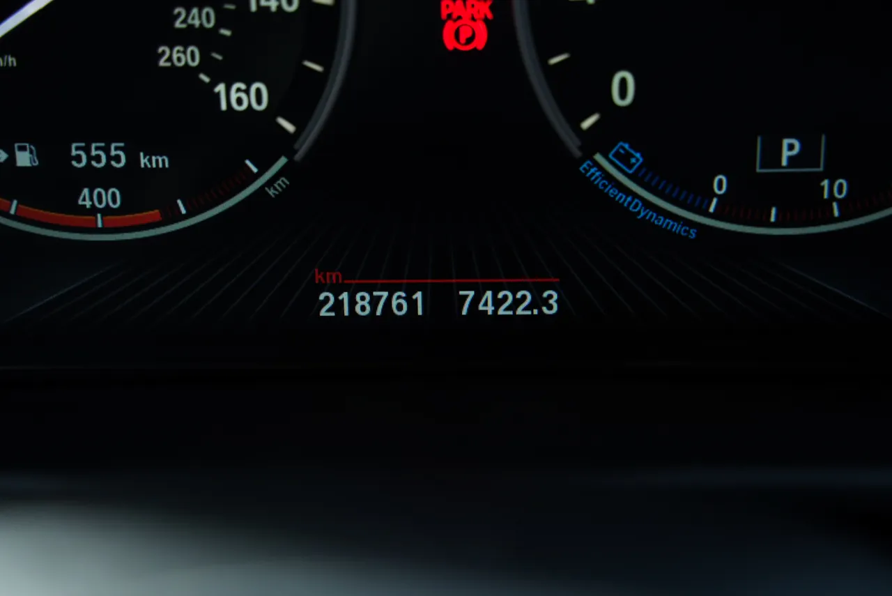 BMW X5 - фото 12