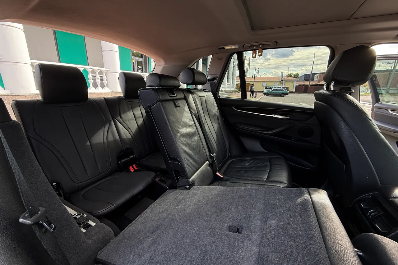BMW X5 - фото 17
