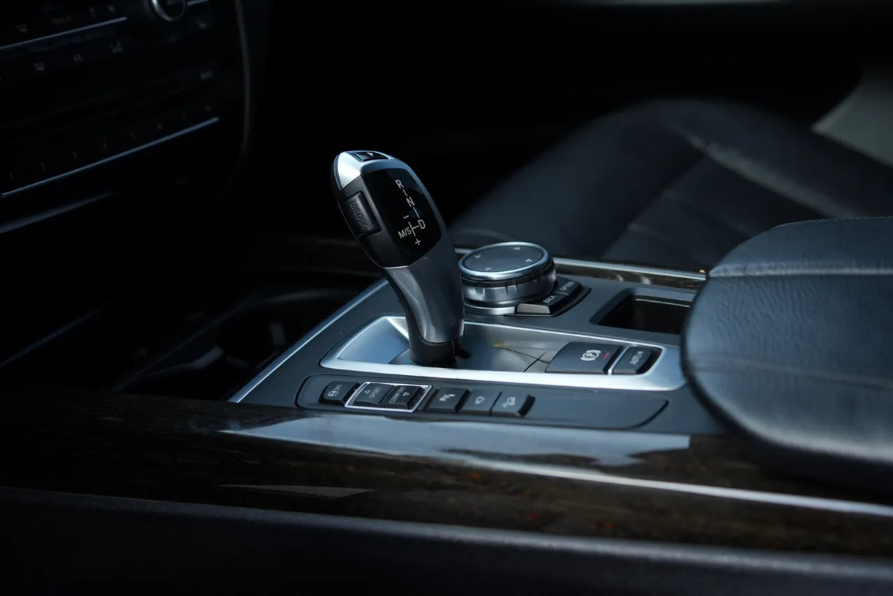 BMW X5 - фото 28