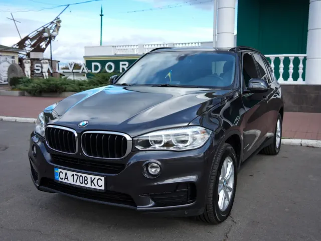BMW X5 - фото 3