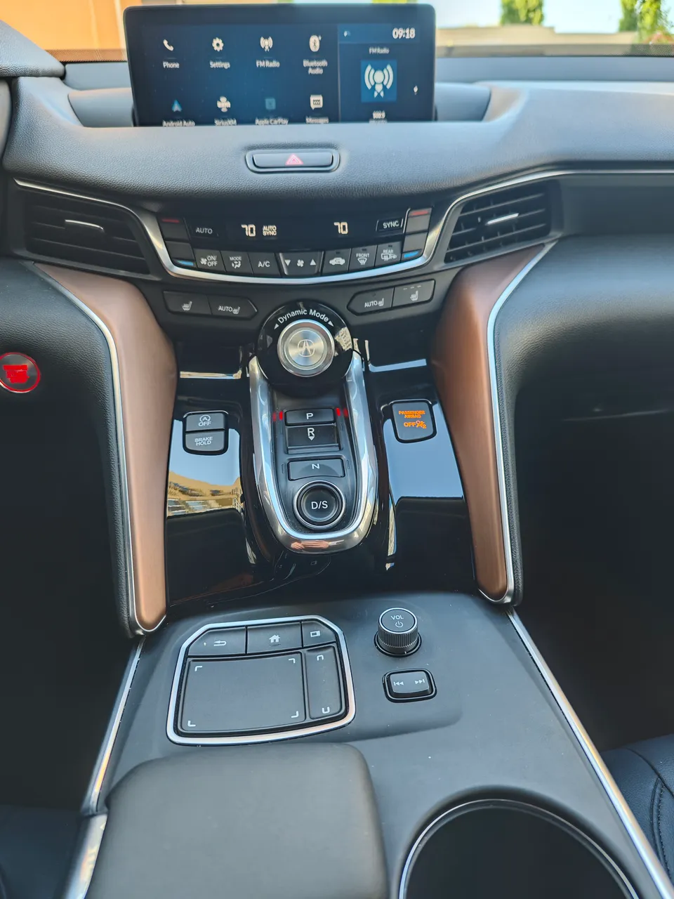 Acura TLX - фото 28