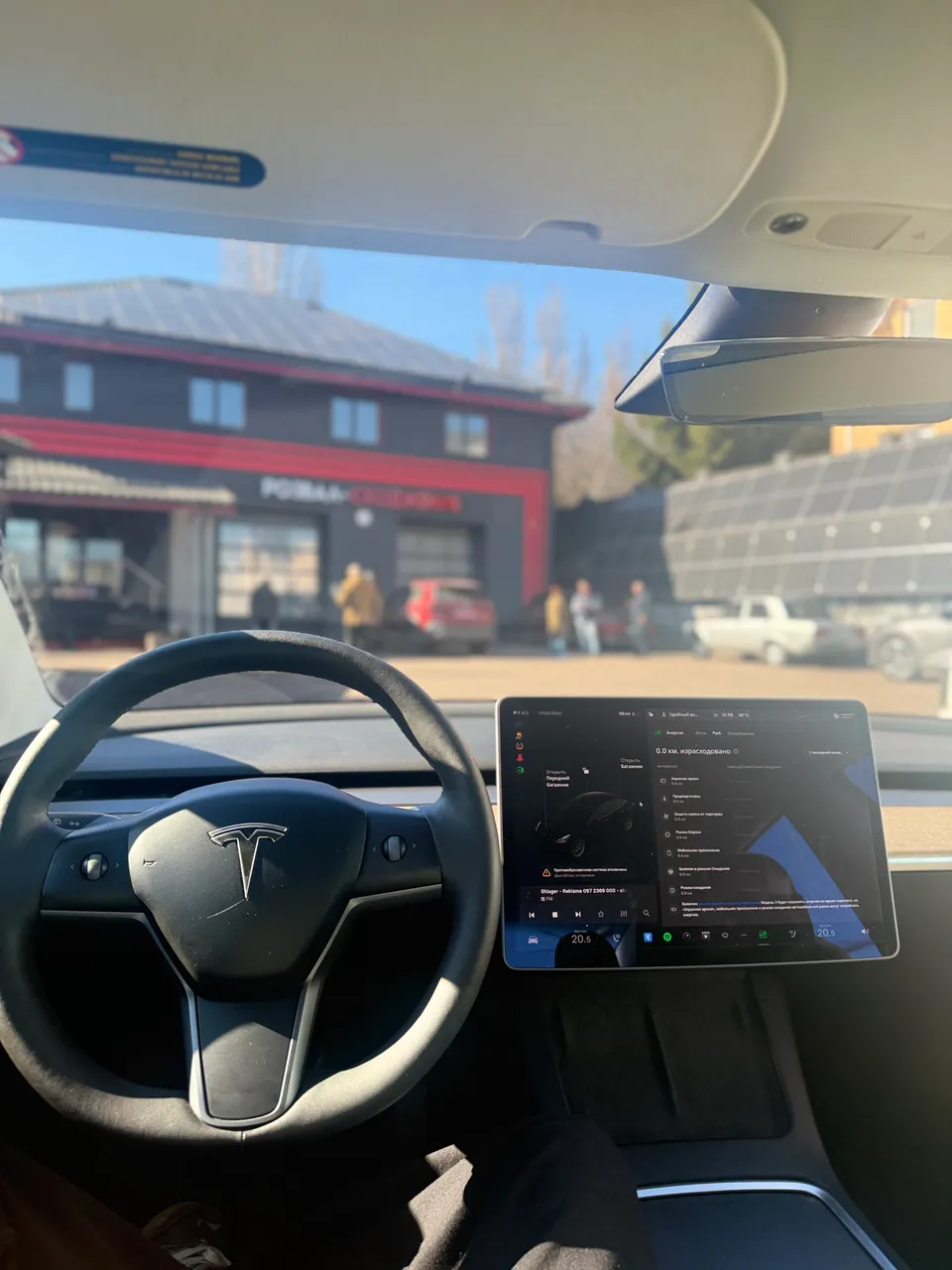 Tesla Model 3 - фото 8