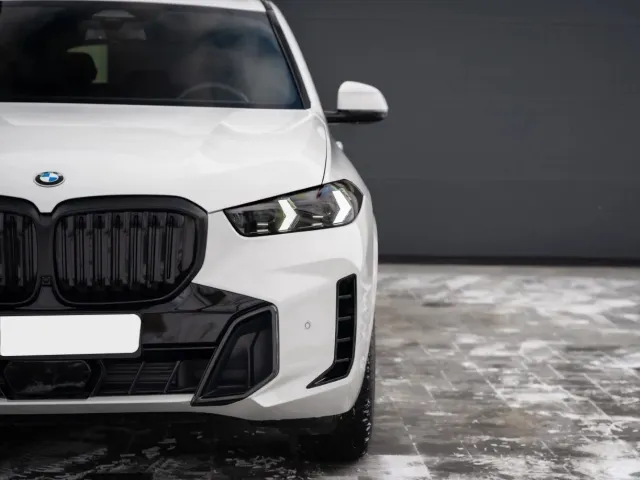 BMW X5 - фото 1