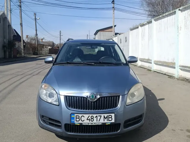 Skoda Fabia - фото 1