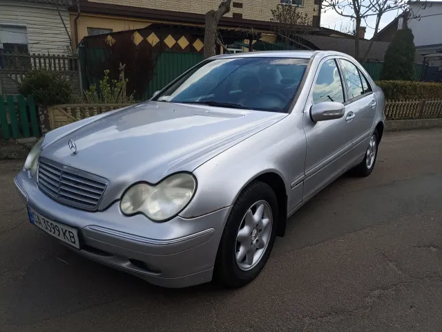 Mercedes-Benz C-Класс - фото 4