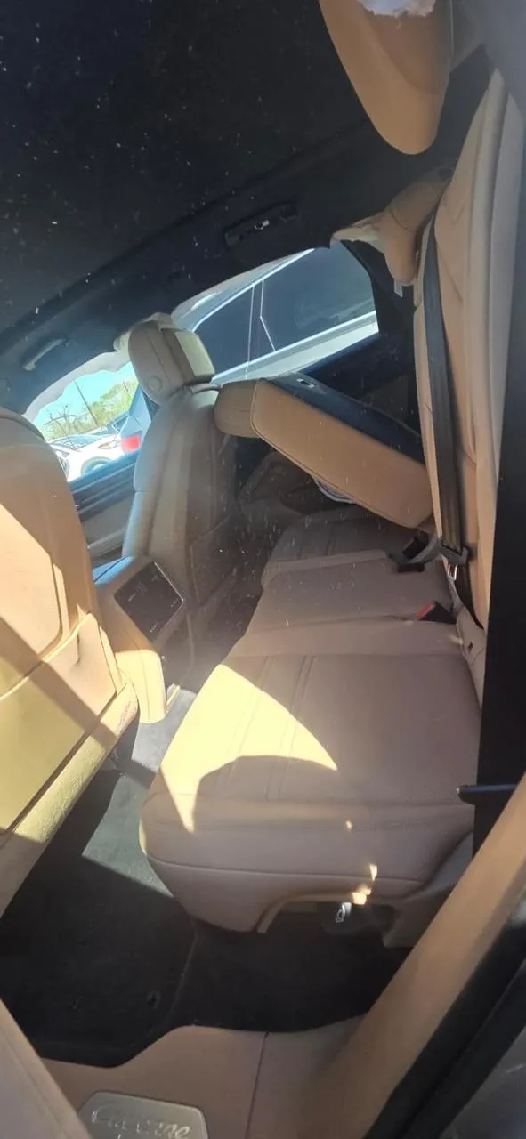 Porsche Cayenne - фото 12