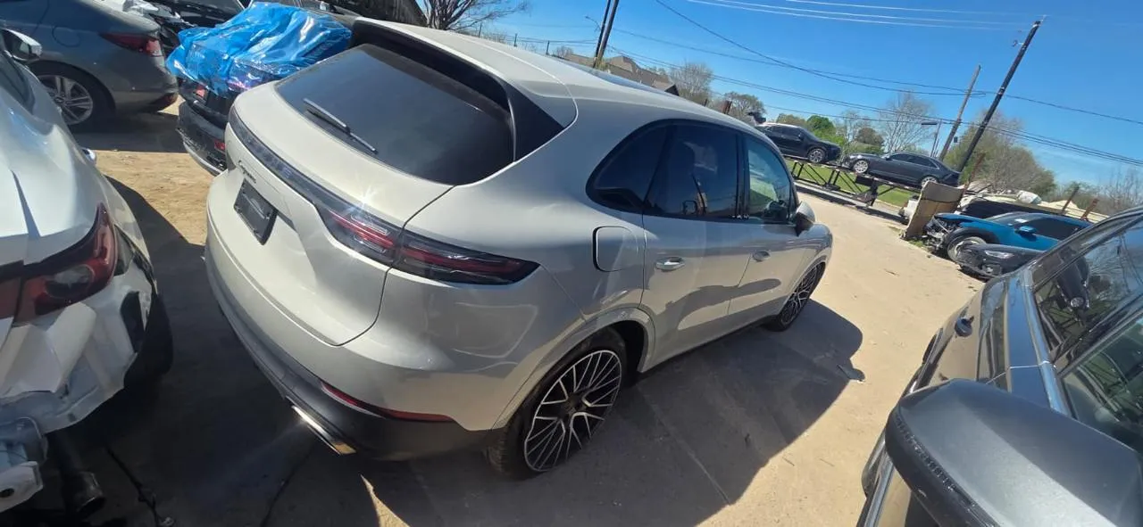 Porsche Cayenne - фото 3