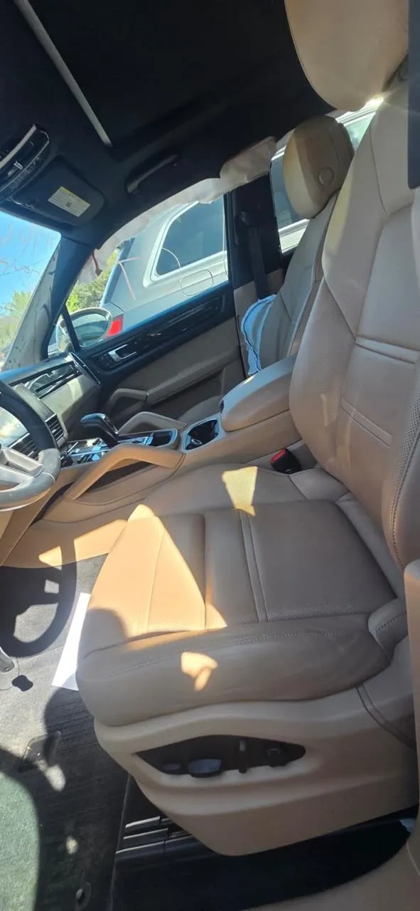 Porsche Cayenne - фото 13