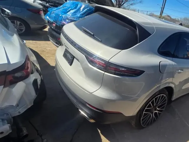 Porsche Cayenne - фото 3