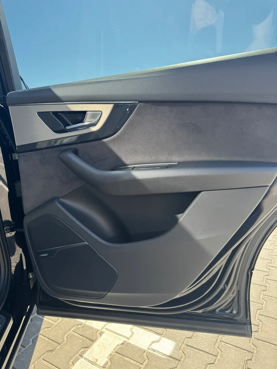 Audi Q7 - фото 24