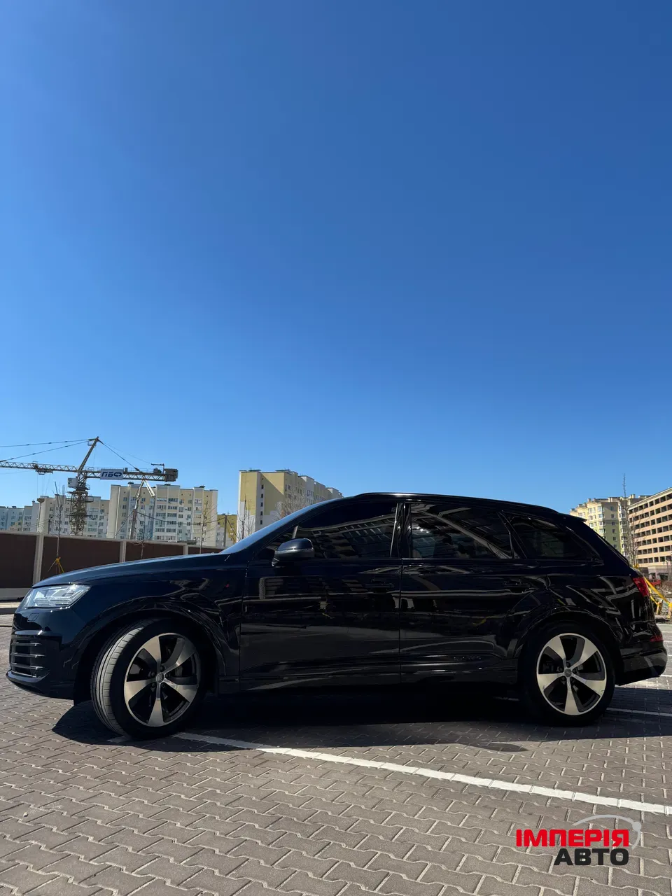 Audi Q7 - фото 5