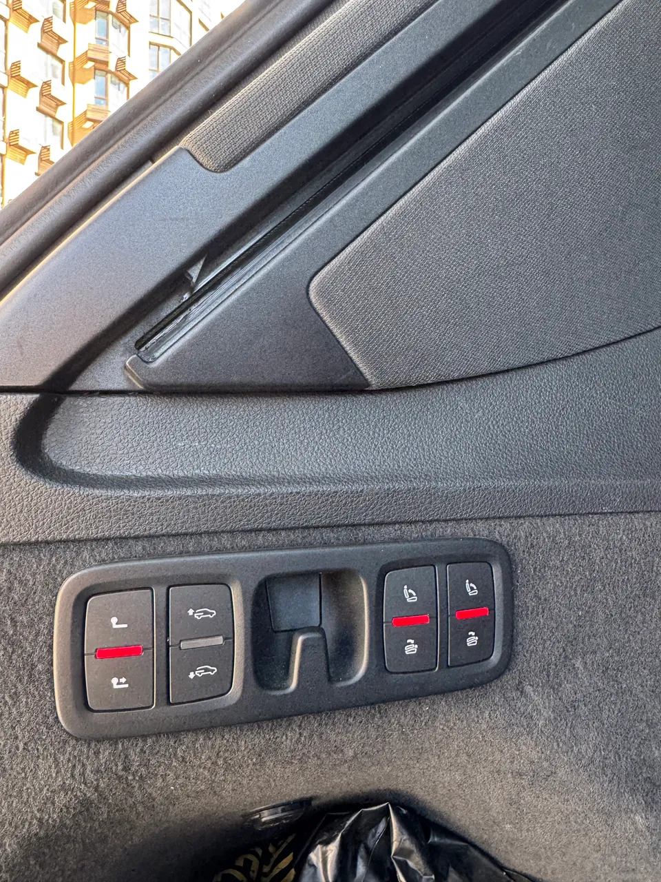 Audi Q7 - фото 42