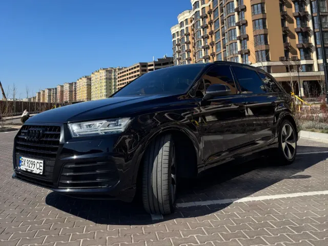 Audi Q7 - фото 4