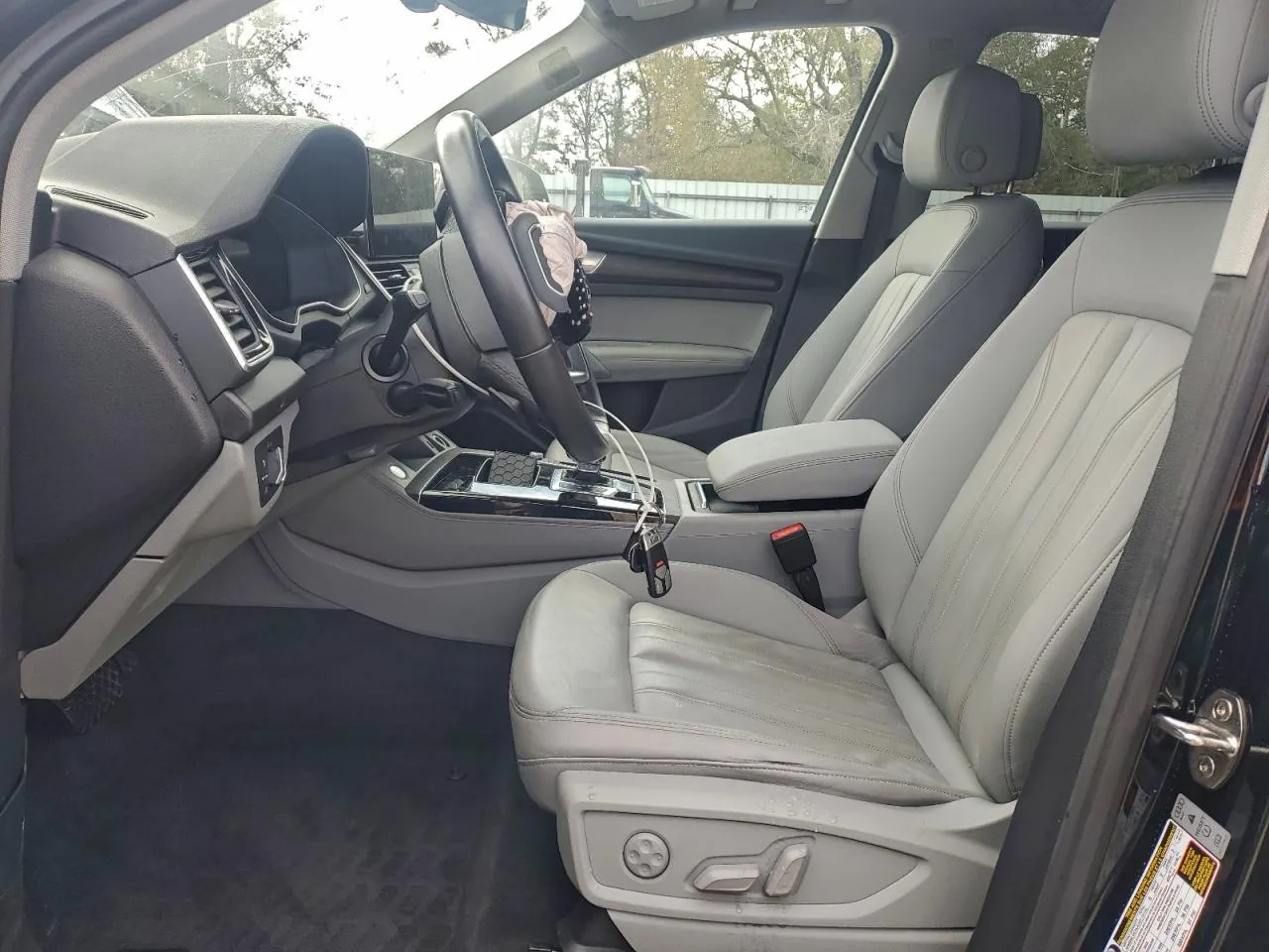 Audi Q5 - фото 8