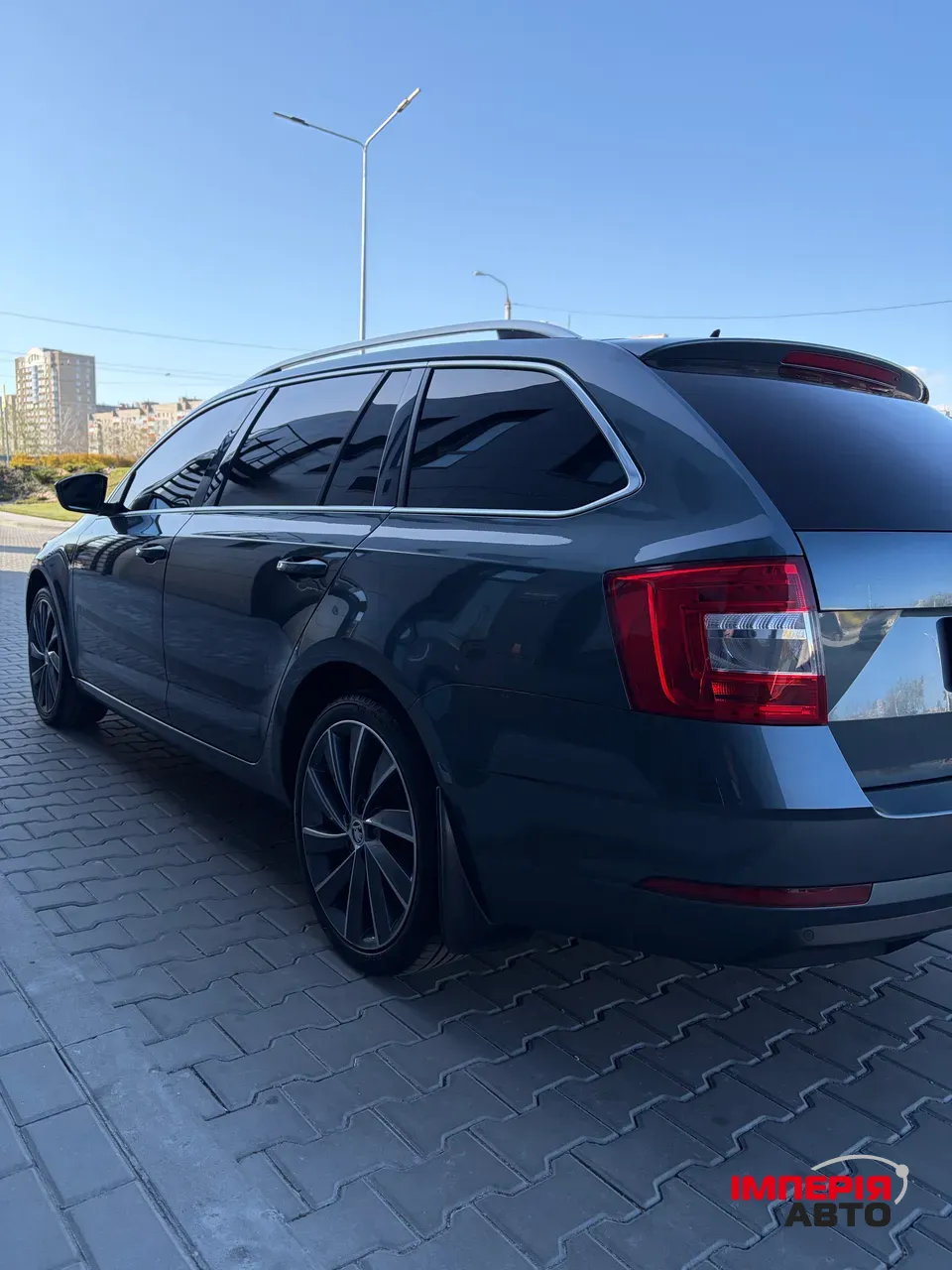 Skoda Octavia - фото 3