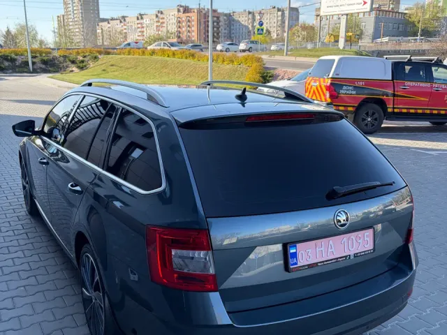 Skoda Octavia - фото 4
