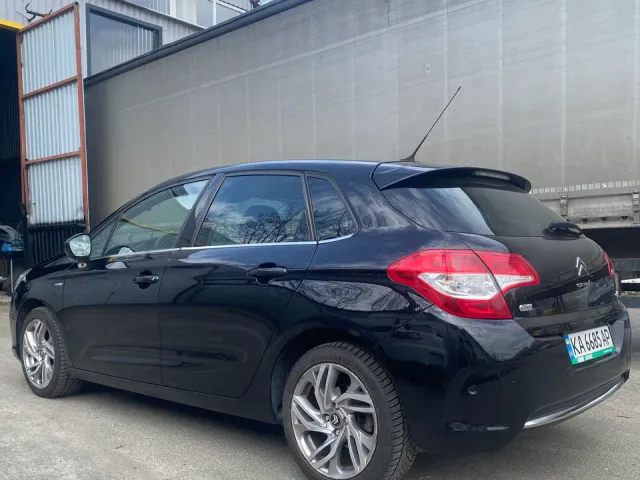 Citroen C4 - фото 4