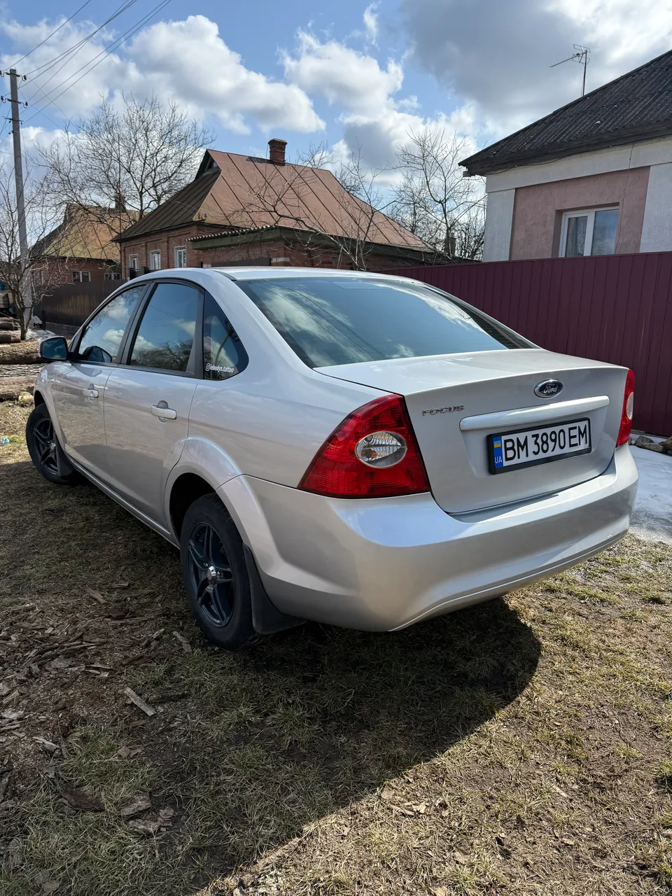 Ford Focus - фото 1