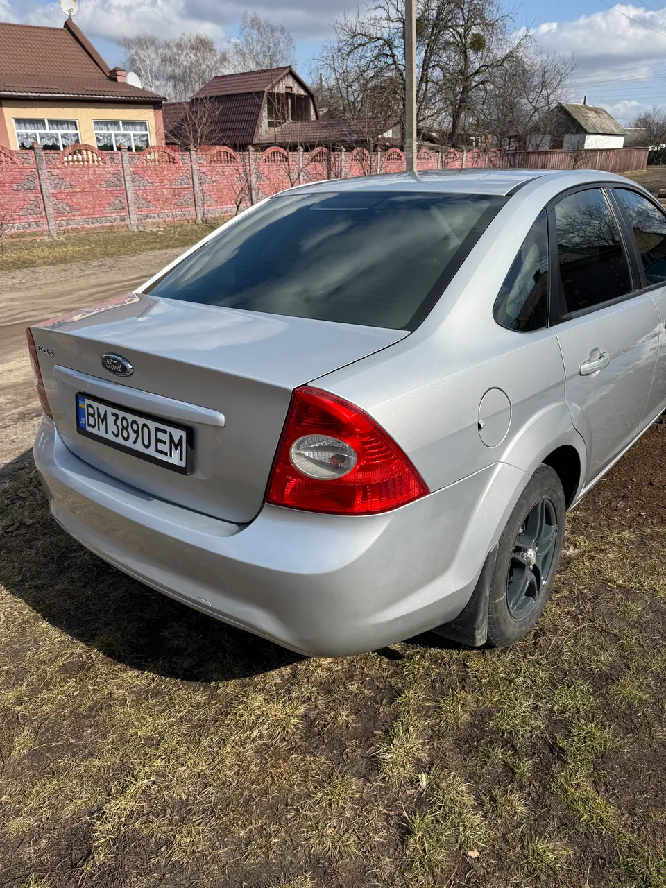 Ford Focus - фото 6