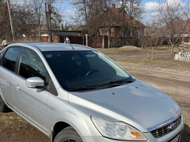 Ford Focus - фото 4