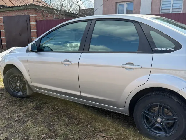 Ford Focus - фото 2