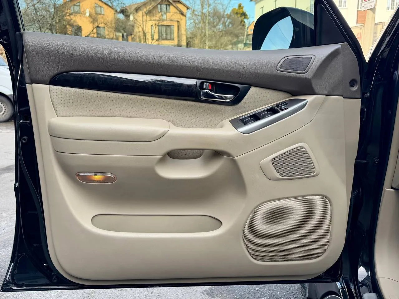 Toyota Land Cruiser Prado - фото 17