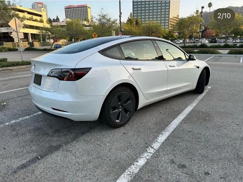 Tesla Model 3 - фото 2