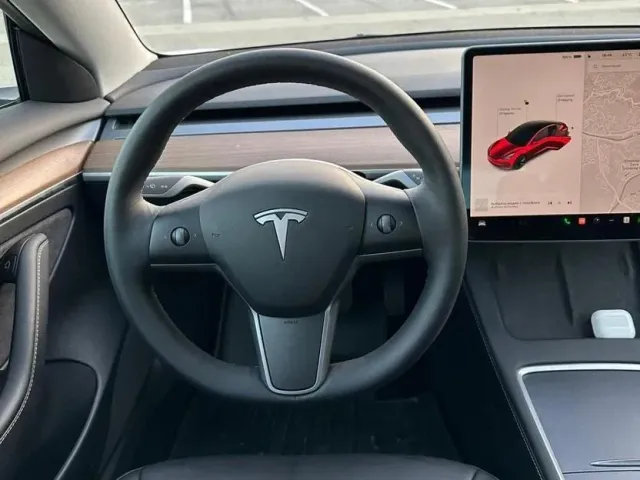 Tesla Model 3 - фото 4