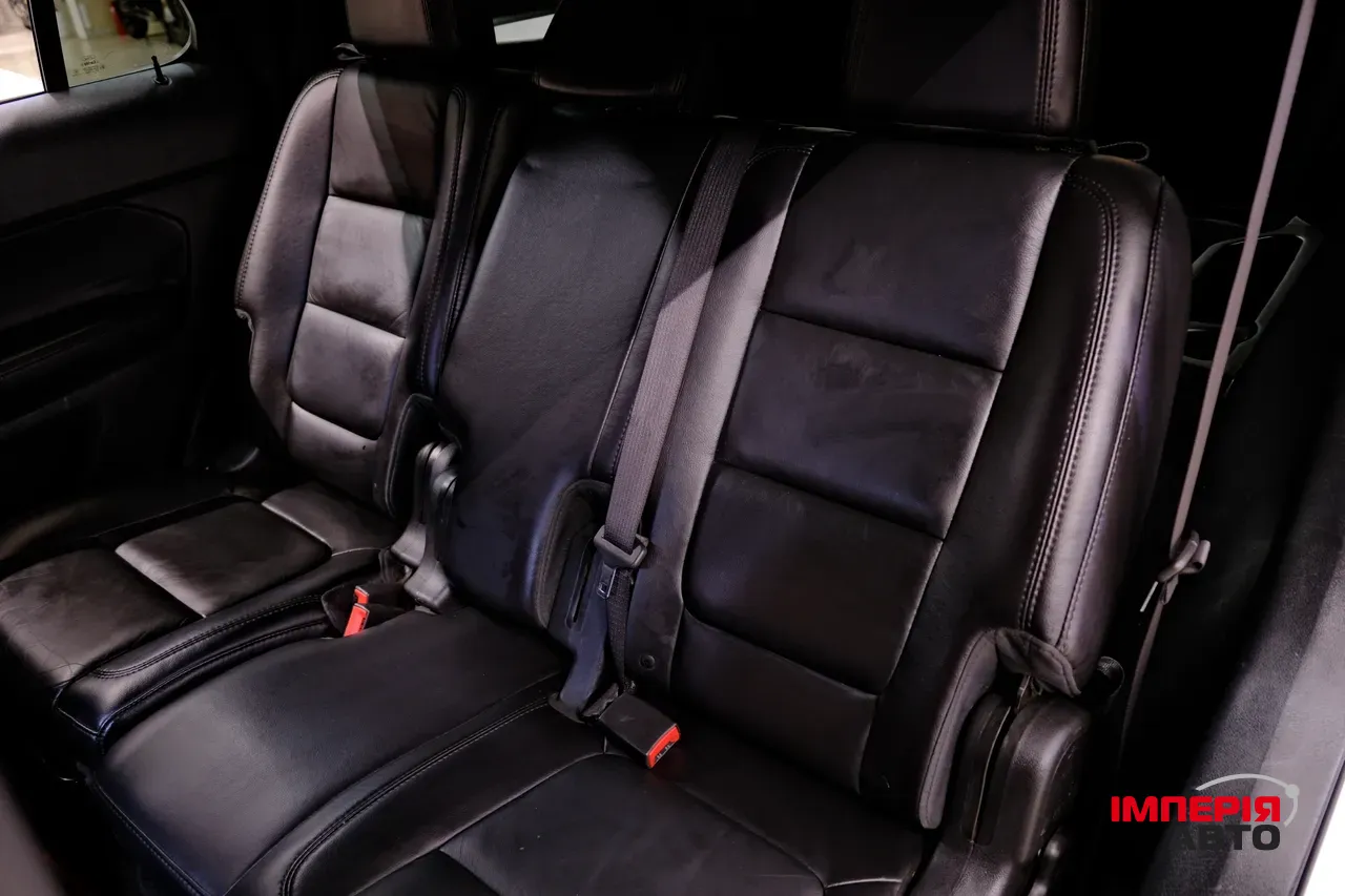 Ford Explorer - фото 10