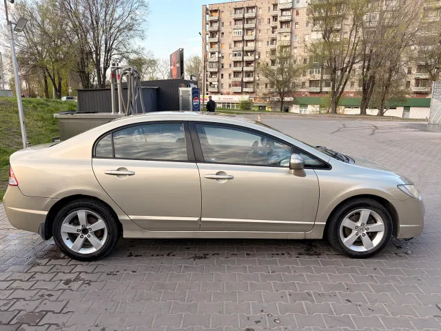 Honda Civic - фото 4