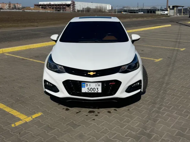 Chevrolet Cruze - фото 1